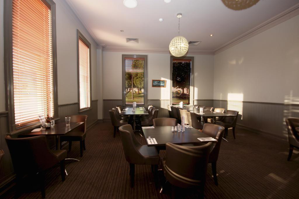Mitchell River Tavern Bairnsdale Exterior foto